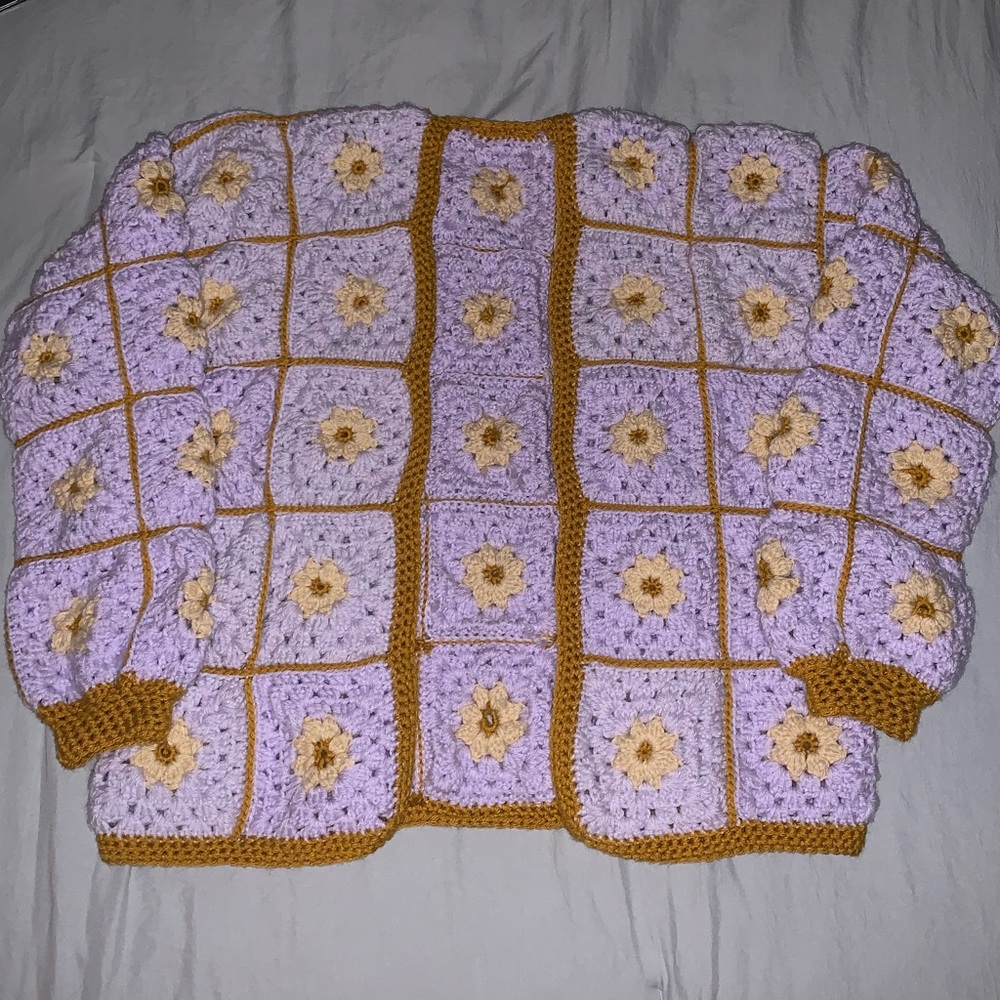 Cute crocheted flower cardigan!!